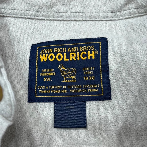 Vintage Woolrich Flannel Button Down Shirt Nature Bear Tree Print Mens Medium - Picture 7 of 10